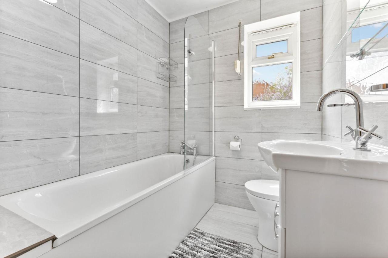 Cozy Stay Apartment Лондон Экстерьер фото